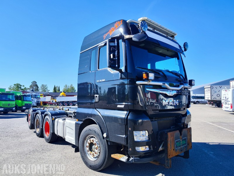 2015 MAN TGX 35.560 Tridem Krokbil m/Brøyteopplegg - Крюковой мультилифт: фото 1 2015 MAN TGX 35.560 Tridem Krokbil m/Brøyteopplegg - Крюковой мультилифт: фото 1