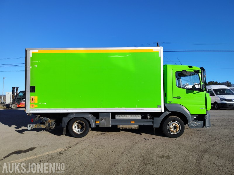 2015 Mercedes-Benz ATEGO - Skapbil - Løftelem - Repobjekt - Грузовик с закрытым кузовом: фото 2 2015 Mercedes-Benz ATEGO - Skapbil - Løftelem - Repobjekt - Грузовик с закрытым кузовом: фото 2
