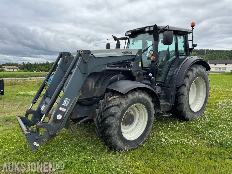 2015 Valtra T203 traktor med laster 50 km/t brøyterigget - Трактор: фото 1 2015 Valtra T203 traktor med laster 50 km/t brøyterigget - Трактор: фото 1