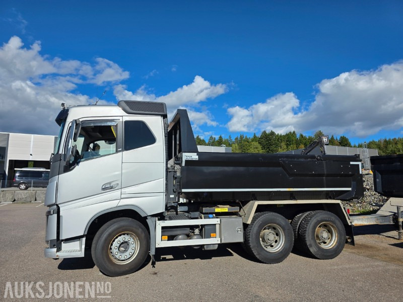 2017 Volvo FH16 tippbil med tipphenger + Maur bilpåbygg trippelkjerre - EURO6 - Nylig EU godkjent - Самосвал: фото 2 2017 Volvo FH16 tippbil med tipphenger + Maur bilpåbygg trippelkjerre - EURO6 - Nylig EU godkjent - Самосвал: фото 2
