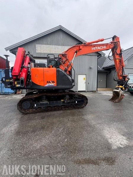 2018 Hitachi ZX 125 USL-6 Gravemaskin med Palfinger kran 17,6TM - 3 Skuffer - Personkurv - 1564T - Экскаватор: фото 3 2018 Hitachi ZX 125 USL-6 Gravemaskin med Palfinger kran 17,6TM - 3 Skuffer - Personkurv - 1564T - Экскаватор: фото 3