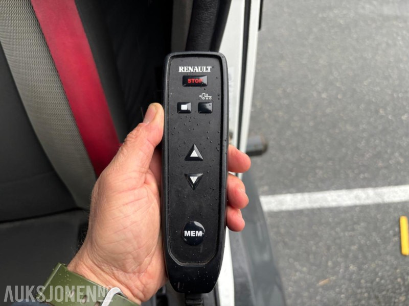 Грузовик с закрытым кузовом 2020 RENAULT D-210 DTI 5 – 7.5T 4x2. SKAPBIL. EURO6. ZEPRO LØFTELEM. 15Paller.: фото 10