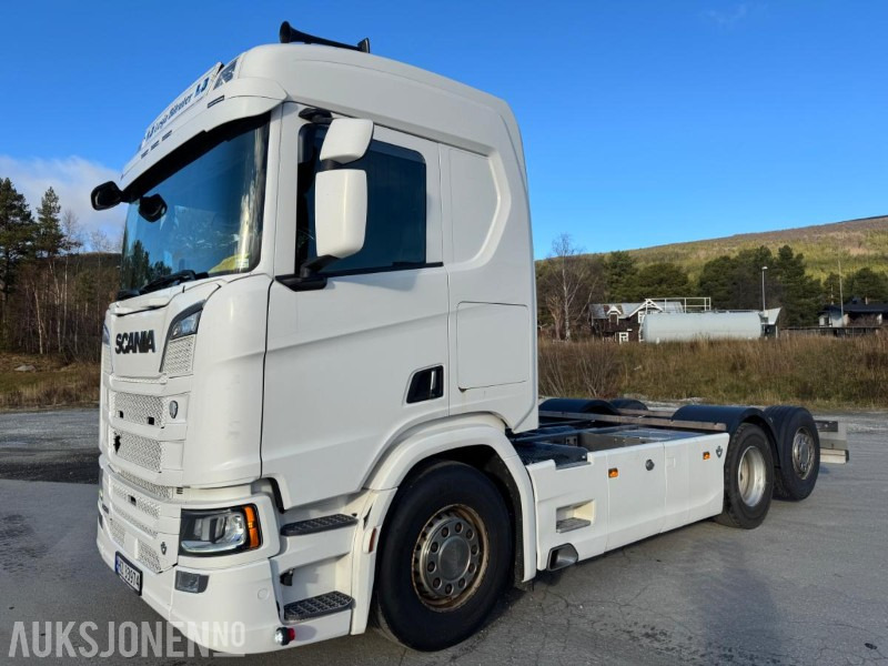 2020 Scania R580 CHASSIS, V8, EURO 6, SVING AKSEL 3, DIESELVARMER, - Грузовик-шасси: фото 1 2020 Scania R580 CHASSIS, V8, EURO 6, SVING AKSEL 3, DIESELVARMER, - Грузовик-шасси: фото 1