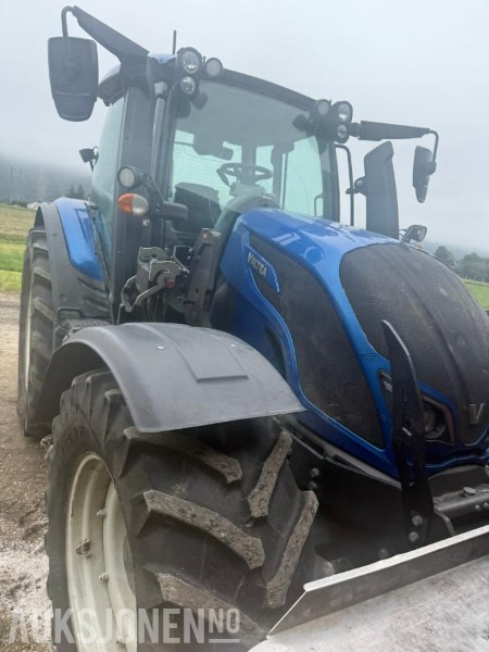 2020 Traktor - Valtra N174 med Ducker 700 klippepanne og frontlaster - Трактор: фото 3 2020 Traktor - Valtra N174 med Ducker 700 klippepanne og frontlaster - Трактор: фото 3