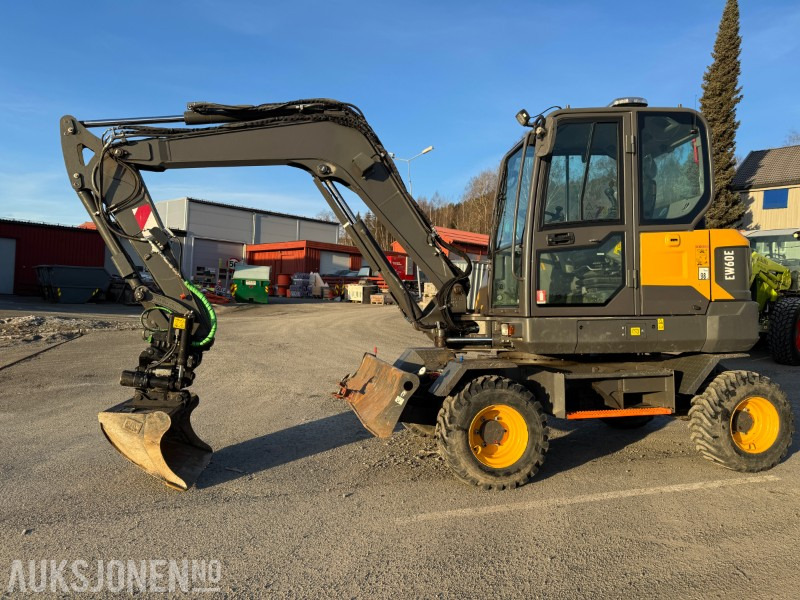 2020 Volvo EW60E HJULGRAVER MED TOLTROTATOR OG 2 SKUFFER - Экскаватор: фото 1 2020 Volvo EW60E HJULGRAVER MED TOLTROTATOR OG 2 SKUFFER - Экскаватор: фото 1