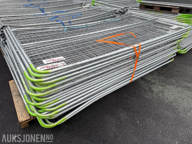 2025 Andre 1 palle (ca 30 stk) 2025 Instant byggegjerder – 3,5 x 2 meter – brukt under Ski-VM i Trondheim - Строительное оборудование: фото 3 2025 Andre 1 palle (ca 30 stk) 2025 Instant byggegjerder – 3,5 x 2 meter – brukt under Ski-VM i Trondheim - Строительное оборудование: фото 3