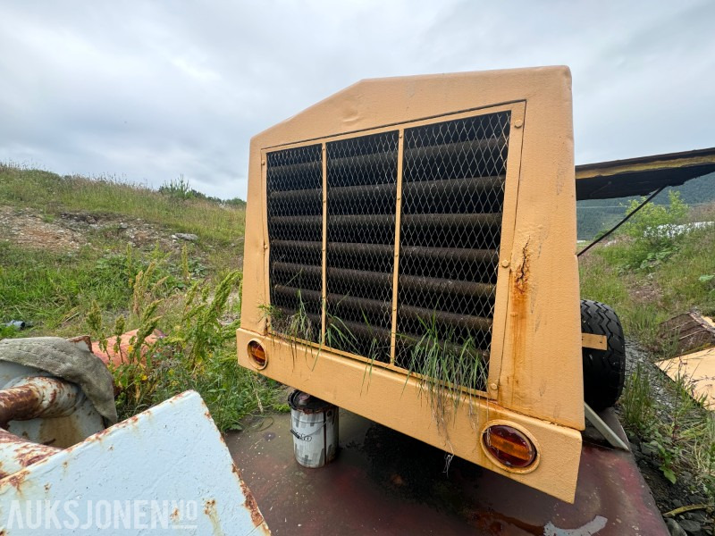 AVA Kmpressor - Volvo Penta motor TD 120 A - 17 m3 - På krokramme - Строительное оборудование: фото 5 AVA Kmpressor - Volvo Penta motor TD 120 A - 17 m3 - På krokramme - Строительное оборудование: фото 5