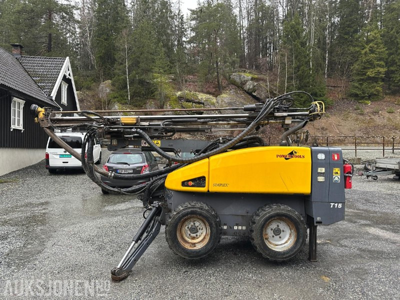 Atlas Copco FlexiROC T15R 2013 – Borerigg med ILMEG – Fjernkontroll- 1909 Timer - Буровая машина: фото 2 Atlas Copco FlexiROC T15R 2013 – Borerigg med ILMEG – Fjernkontroll- 1909 Timer - Буровая машина: фото 2