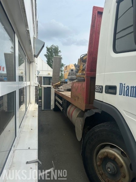 1999 Volvo FM7 4X2 m/kjørebruer. - Грузовик: фото 4 1999 Volvo FM7 4X2 m/kjørebruer. - Грузовик: фото 4