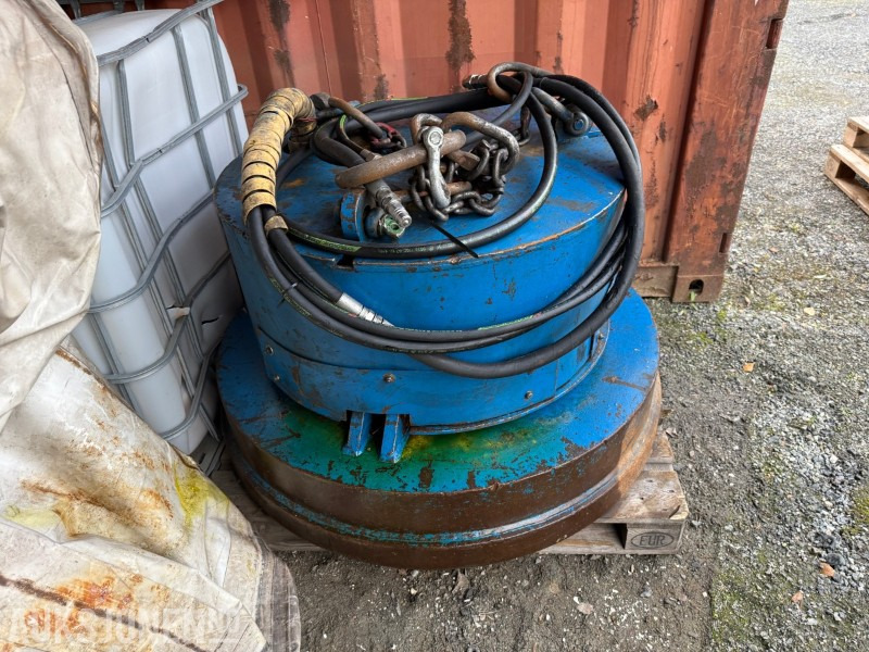 Hydraulisk magnet - Diameter på plate 125 cm - Строительное оборудование: фото 1 Hydraulisk magnet - Diameter på plate 125 cm - Строительное оборудование: фото 1