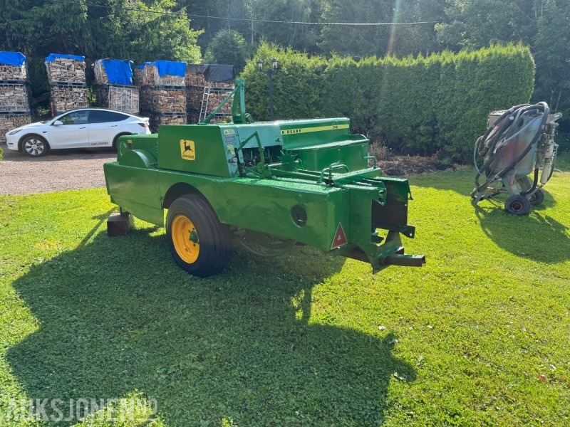 John Deere 342 Småballepresse - Трактор: фото 5 John Deere 342 Småballepresse - Трактор: фото 5