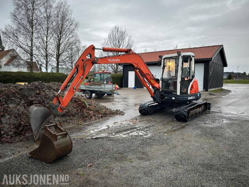 Kubota KX161-3α – 2006 – 3708 timer – 2 skuffer + klype – ca. 5,5 tonn – CE-merket - Мини-экскаватор: фото 1 Kubota KX161-3α – 2006 – 3708 timer – 2 skuffer + klype – ca. 5,5 tonn – CE-merket - Мини-экскаватор: фото 1