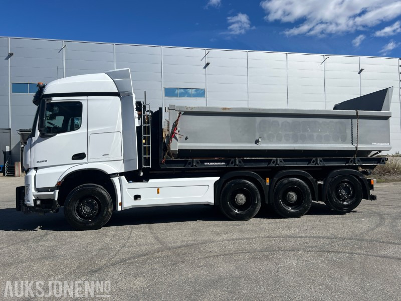 Mercedes-Benz Arocs 3253 Tridem krokbil brøyte rigget - Крюковой мультилифт: фото 3 Mercedes-Benz Arocs 3253 Tridem krokbil brøyte rigget - Крюковой мультилифт: фото 3