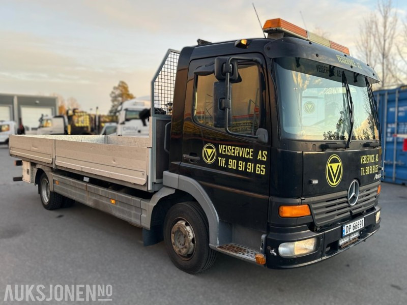 Mercedes-Benz Atego 818/42 – 2005-modell – 7,5 tonn planbil – Kjørbar, men EU utløpt - Грузовик бортовой/ Платформа: фото 3 Mercedes-Benz Atego 818/42 – 2005-modell – 7,5 tonn planbil – Kjørbar, men EU utløpt - Грузовик бортовой/ Платформа: фото 3