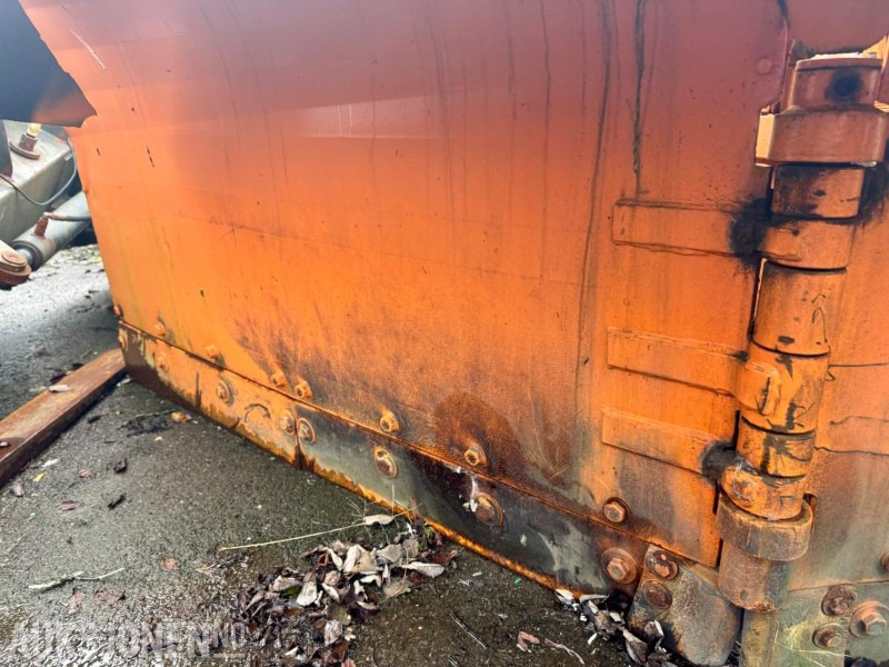 2012 Snježni Plug Snøplog - Навесное оборудование для Строительной техники: фото 5 2012 Snježni Plug Snøplog - Навесное оборудование для Строительной техники: фото 5