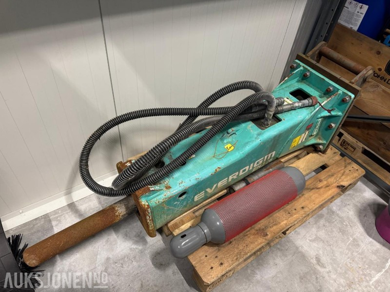 2013 Everdigm EHB06BA pigghammer / S50 - Навесное оборудование для Строительной техники: фото 1 2013 Everdigm EHB06BA pigghammer / S50 - Навесное оборудование для Строительной техники: фото 1