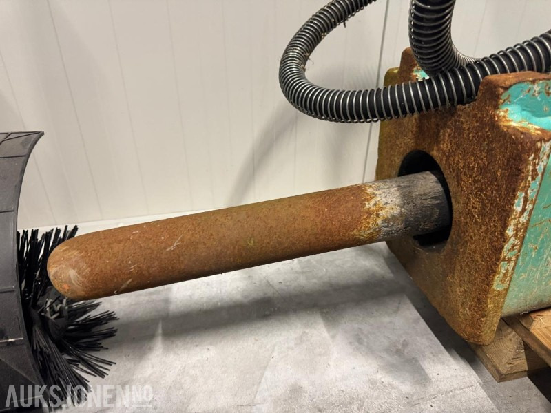 2013 Everdigm EHB06BA pigghammer / S50 - Навесное оборудование для Строительной техники: фото 5 2013 Everdigm EHB06BA pigghammer / S50 - Навесное оборудование для Строительной техники: фото 5