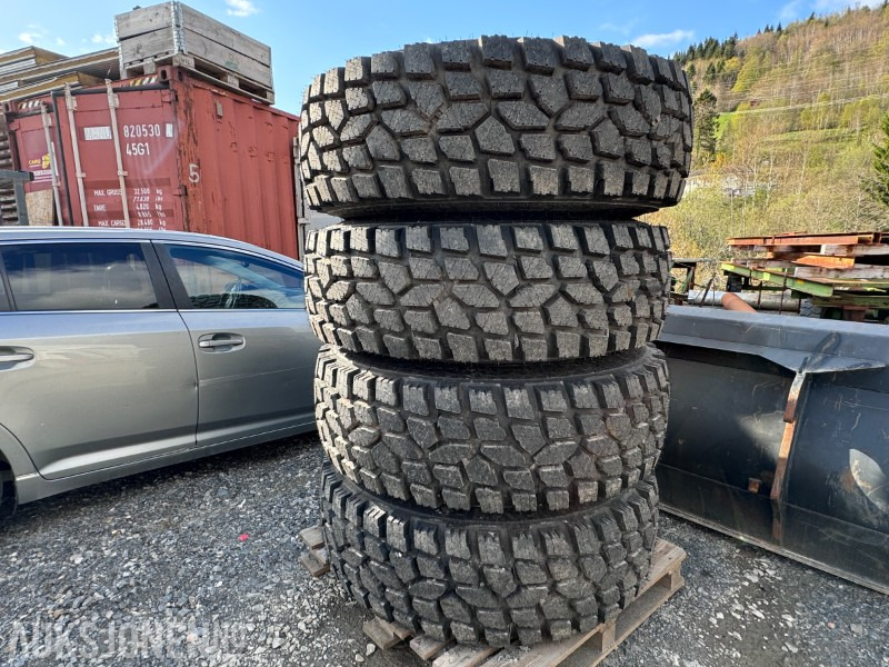 2023 Nokian Vinterdekk til hjullaster - 4 stk - Seipet - 17.5R25 med felg - Ubrukt - Навесное оборудование для Строительной техники: фото 1 2023 Nokian Vinterdekk til hjullaster - 4 stk - Seipet - 17.5R25 med felg - Ubrukt - Навесное оборудование для Строительной техники: фото 1