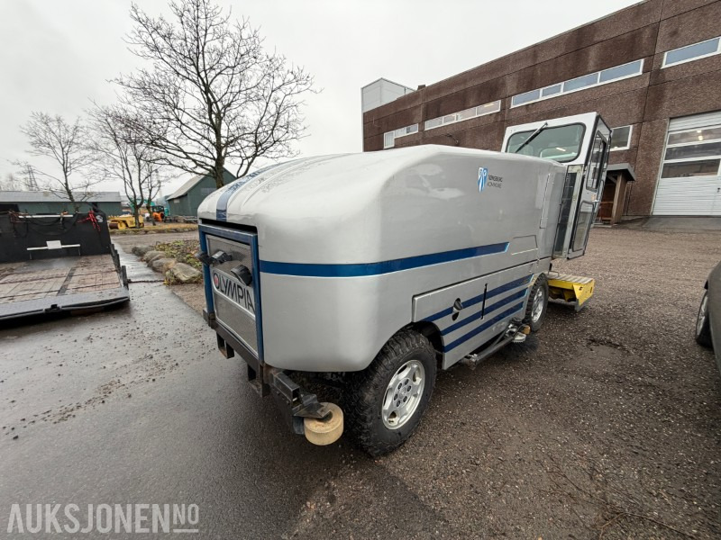 Olympia Millennium H plus Isprepareringsmaskin - 4WD - Строительное оборудование: фото 5 Olympia Millennium H plus Isprepareringsmaskin - 4WD - Строительное оборудование: фото 5