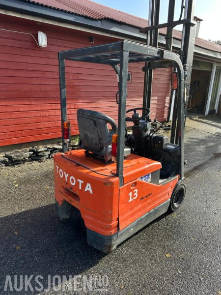 1998 Toyota 5FBE13 Gaffeltruck - Погрузочно-разгрузочная техника: фото 4 1998 Toyota 5FBE13 Gaffeltruck - Погрузочно-разгрузочная техника: фото 4