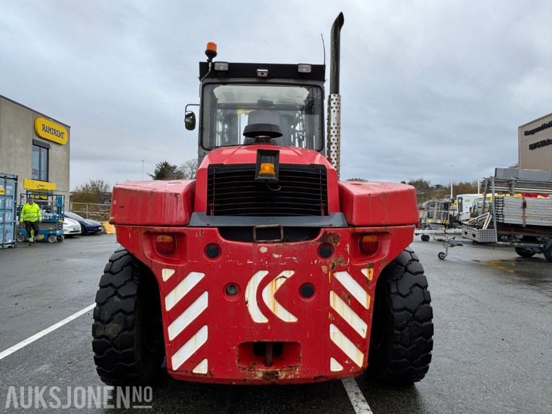 2010 Kalmar 10T Truck DCE 100-6. 5500timer. Nye Gaffler. - Погрузочно-разгрузочная техника: фото 5 2010 Kalmar 10T Truck DCE 100-6. 5500timer. Nye Gaffler. - Погрузочно-разгрузочная техника: фото 5
