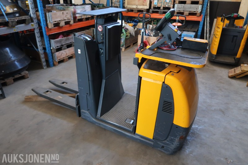 2014 Jungheinrich ECE 310HP Plukktruck - uten minstepris - Погрузочно-разгрузочная техника: фото 1 2014 Jungheinrich ECE 310HP Plukktruck - uten minstepris - Погрузочно-разгрузочная техника: фото 1