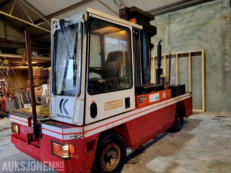 Kalmar DSA70 kun 2200 timer - sidelaster - 7 tonn løftekapasitet. - Погрузочно-разгрузочная техника: фото 1 Kalmar DSA70 kun 2200 timer - sidelaster - 7 tonn løftekapasitet. - Погрузочно-разгрузочная техника: фото 1