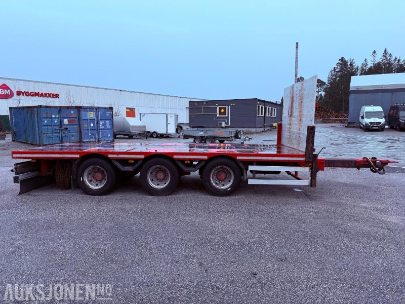 2006 Istrail TRIPPELBOGGIKJERRE henger m/ 3 aksler - Прицеп: фото 4 2006 Istrail TRIPPELBOGGIKJERRE henger m/ 3 aksler - Прицеп: фото 4