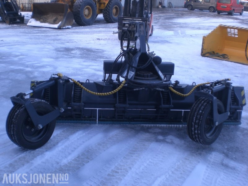 2012 Isskrape Nord Vei PT 3050 – 3,05 m – hardmetallpigger – lite brukt - Сельскохозяйственная техника: фото 3 2012 Isskrape Nord Vei PT 3050 – 3,05 m – hardmetallpigger – lite brukt - Сельскохозяйственная техника: фото 3