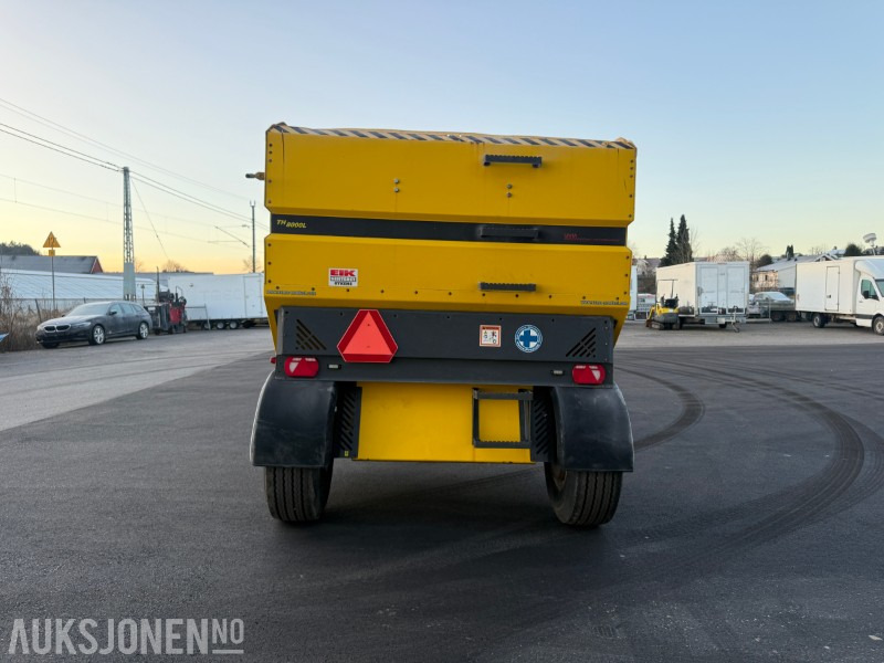 2022 Vama TH-8000L Strøvogn - Levert ny høsten 2023 – Meget pen og lite brukt - Сельскохозяйственная техника: фото 4 2022 Vama TH-8000L Strøvogn - Levert ny høsten 2023 – Meget pen og lite brukt - Сельскохозяйственная техника: фото 4