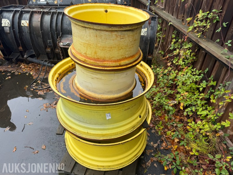 Felgsett til John Deere – AL118455 og AL174627 - Сельскохозяйственная техника: фото 1 Felgsett til John Deere – AL118455 og AL174627 - Сельскохозяйственная техника: фото 1