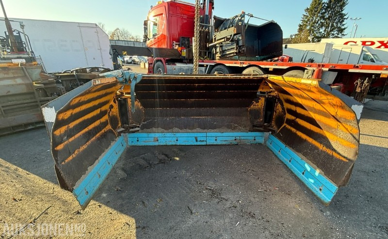 Tellefsdal 5200 U-plog / Snøplog - Сельскохозяйственная техника: фото 1 Tellefsdal 5200 U-plog / Snøplog - Сельскохозяйственная техника: фото 1