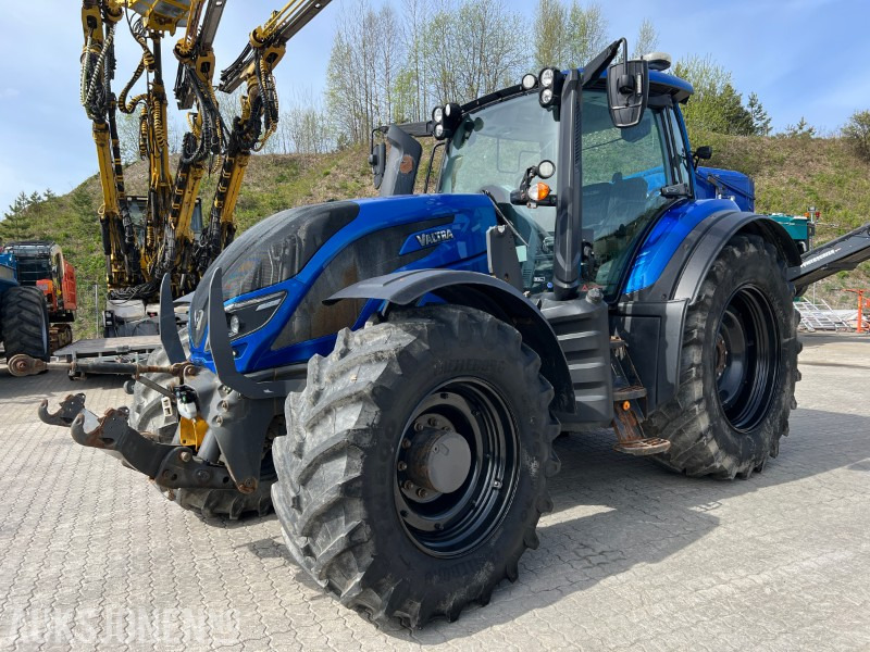 Valtra T234 m/fronthydraulikk,pto og brøytefeste - Трактор: фото 1 Valtra T234 m/fronthydraulikk,pto og brøytefeste - Трактор: фото 1