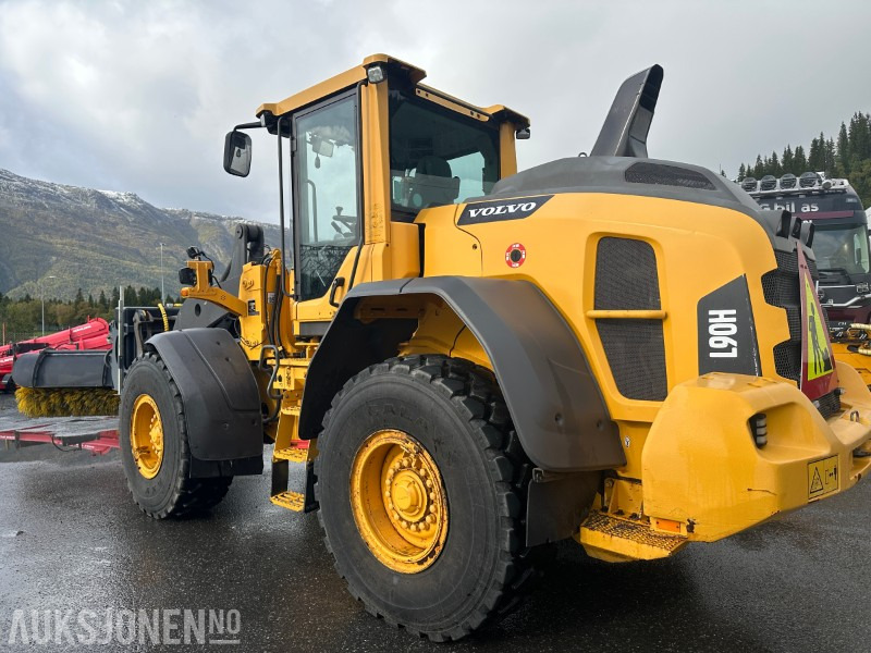 Volvo L90H HJULLASTER MED MYE UTSTYR - 7247 TIMER - Колёсный погрузчик: фото 3 Volvo L90H HJULLASTER MED MYE UTSTYR - 7247 TIMER - Колёсный погрузчик: фото 3