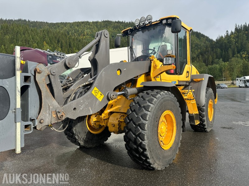Volvo L90H HJULLASTER MED MYE UTSTYR - 7247 TIMER - Колёсный погрузчик: фото 1 Volvo L90H HJULLASTER MED MYE UTSTYR - 7247 TIMER - Колёсный погрузчик: фото 1