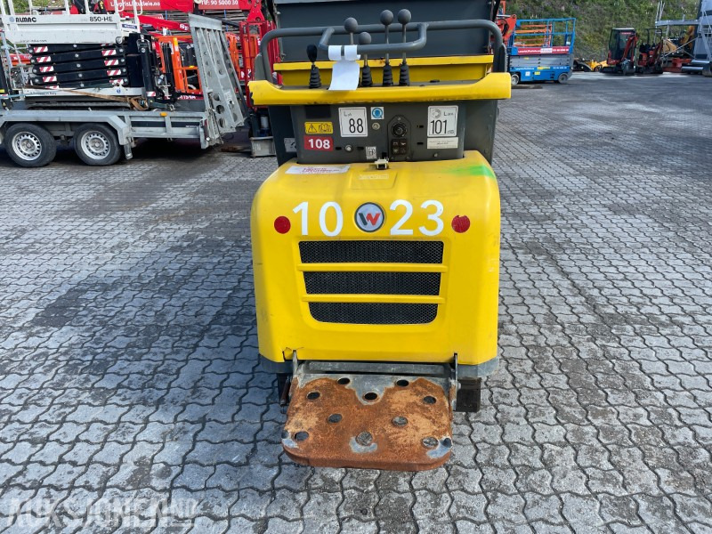 Wacker Neuson DT10 - Внедорожный самосвал: фото 2 Wacker Neuson DT10 - Внедорожный самосвал: фото 2
