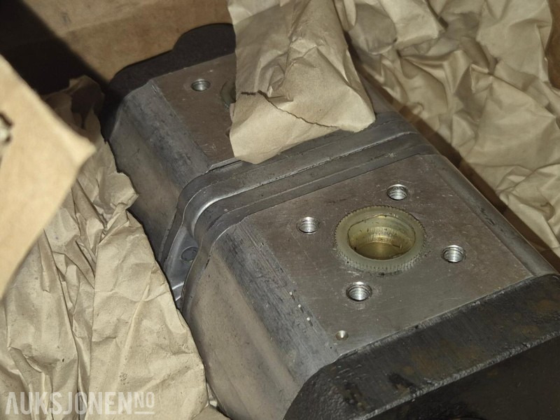 Zetor deler / delelager - Трактор: фото 2 Zetor deler / delelager - Трактор: фото 2