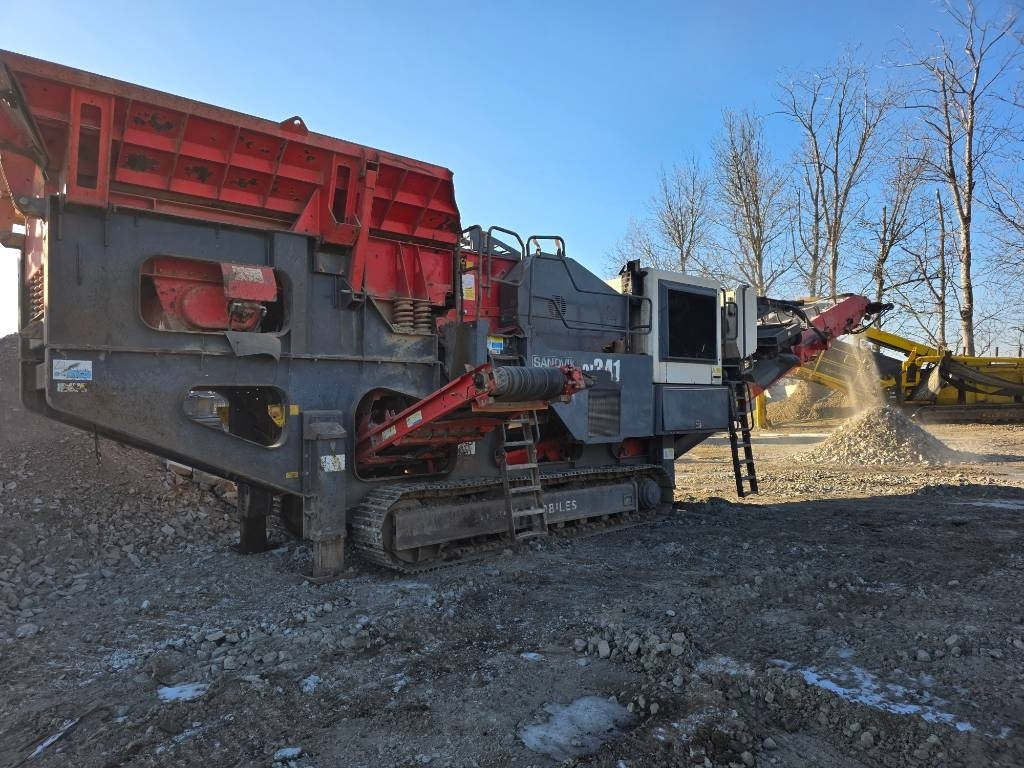 Sandvik QJ 341 - Мобильная дробилка: фото 2 Sandvik QJ 341 - Мобильная дробилка: фото 2