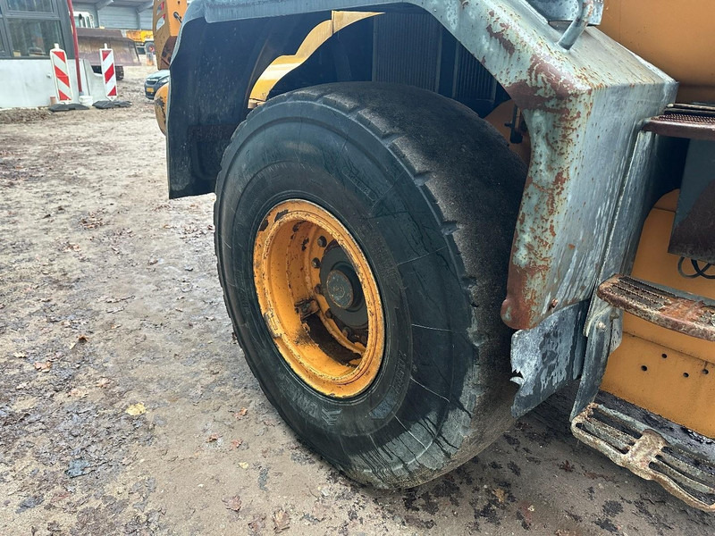 Колёсный погрузчик Case 621 F Extra Function: фото 11