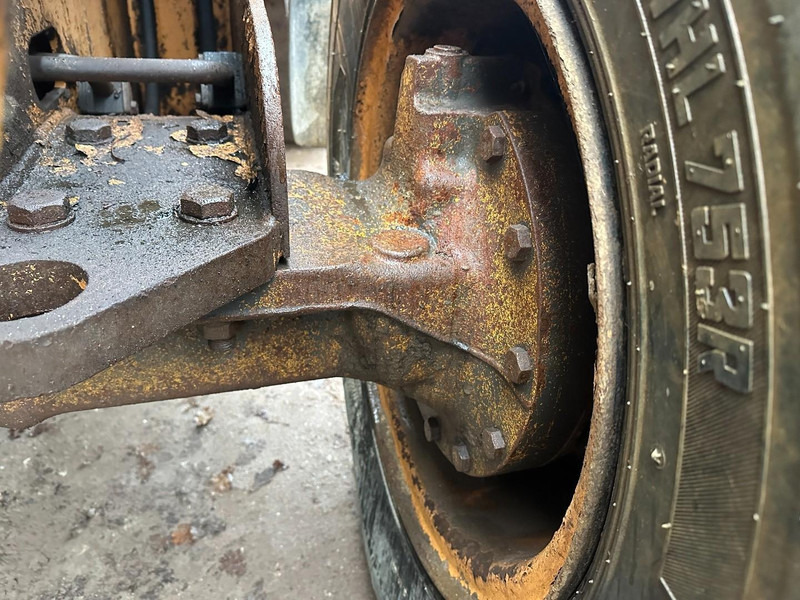 Колёсный погрузчик Case 621 F Extra Function: фото 19