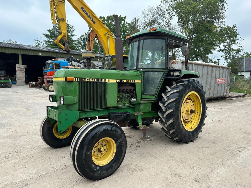John Deere 4040 - Трактор: фото 1 John Deere 4040 - Трактор: фото 1