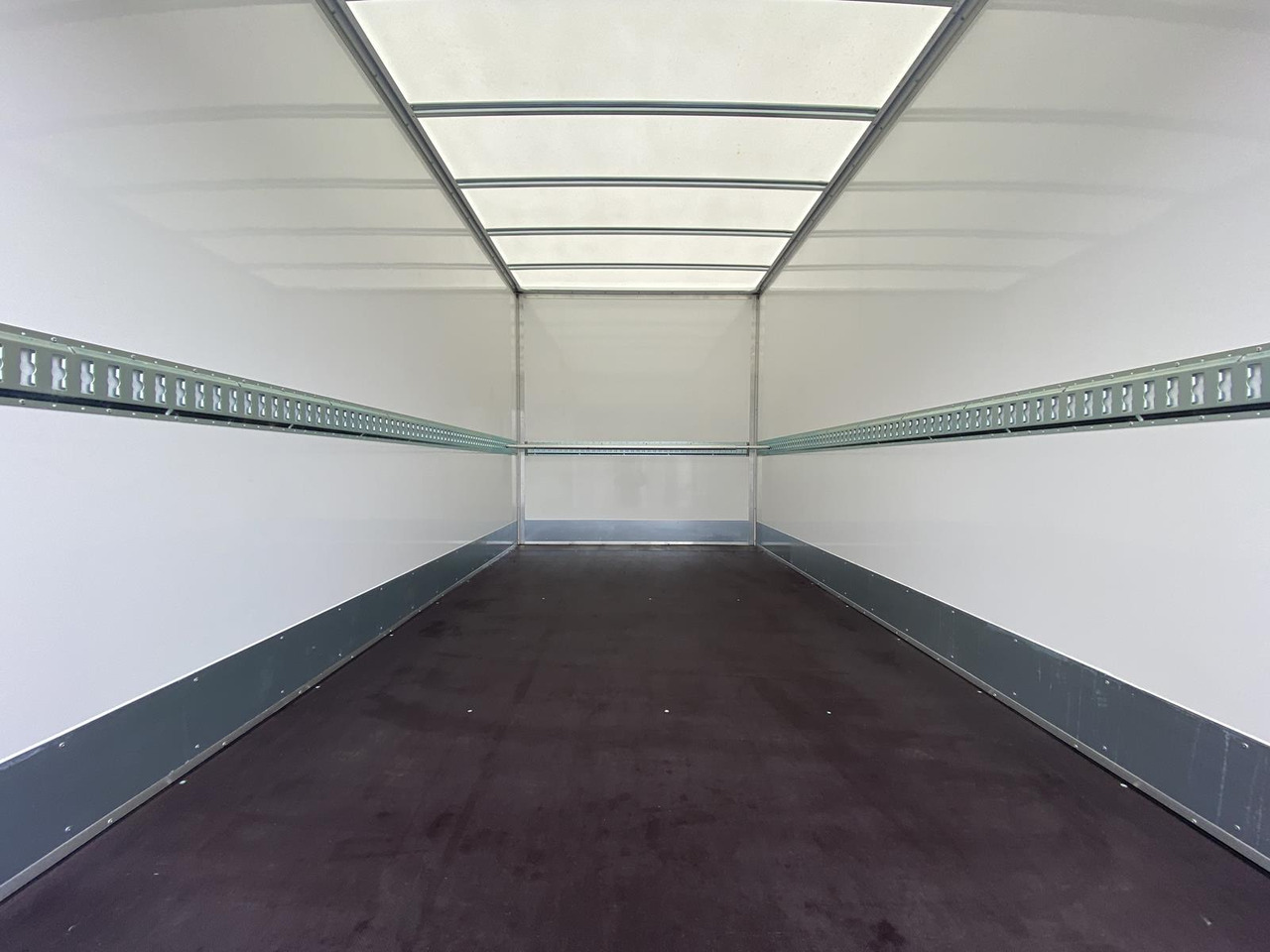 Новый Малотоннажный фургон CITROEN JUMPER L4 1+2, 180PS, 2.2L | ALU-BOX 4200mm + LADERAMPE + LAGER: фото 12