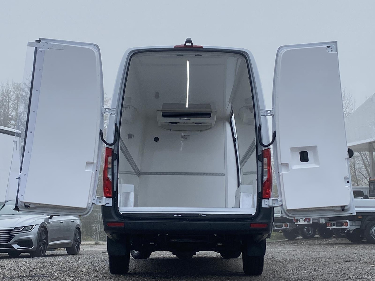 MERCEDES-BENZ SPRINTER 317 CDI L4H3 170PS AUTOMATIK FRISCHDIENST + KONVEKTA FK 3022 12-220V в лизинг MERCEDES-BENZ SPRINTER 317 CDI L4H3 170PS AUTOMATIK FRISCHDIENST + KONVEKTA FK 3022 12-220V: фото 12