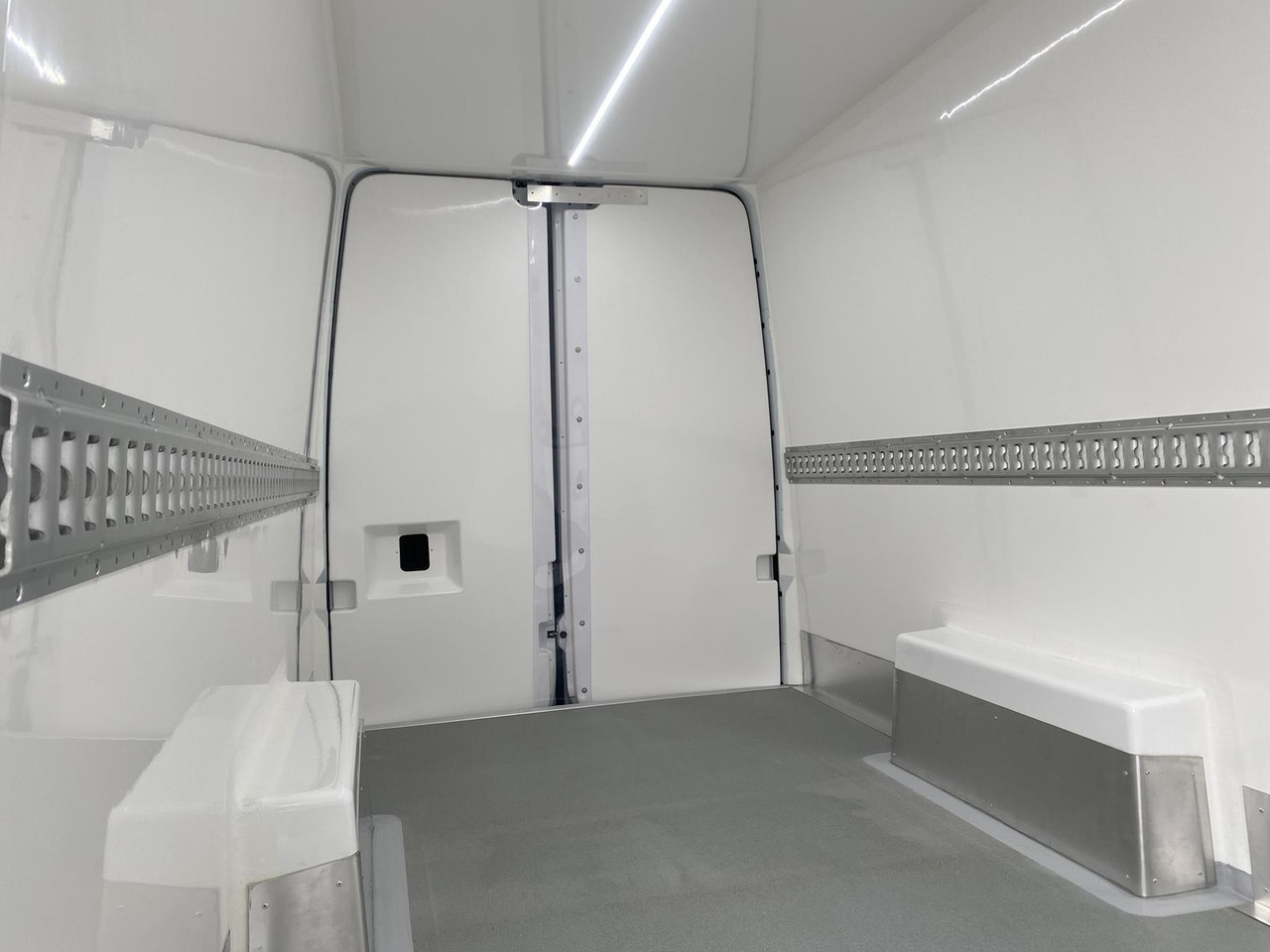 MERCEDES-BENZ SPRINTER 317 CDI L4H3 170PS AUTOMATIK FRISCHDIENST + KONVEKTA FK 3022 12-220V в лизинг MERCEDES-BENZ SPRINTER 317 CDI L4H3 170PS AUTOMATIK FRISCHDIENST + KONVEKTA FK 3022 12-220V: фото 17