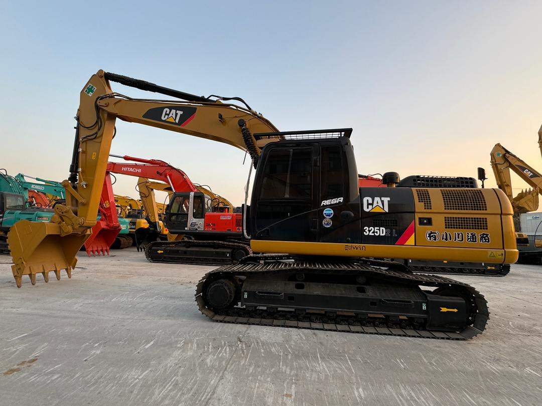 Caterpillar 325D CAT 325D2 329D 330D 330D2 25 Ton Used Excavator for Sale - Гусеничный экскаватор: фото 2 Caterpillar 325D CAT 325D2 329D 330D 330D2 25 Ton Used Excavator for Sale - Гусеничный экскаватор: фото 2