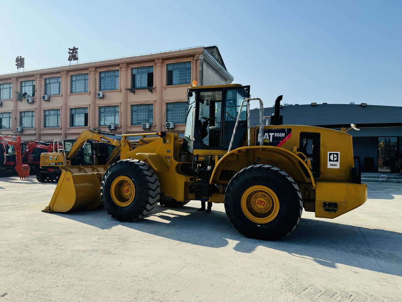 Caterpillar CAT 966 966H 966F 966G 6 Ton Wheel Loader and Similar Used Loaders 5 ton 6 Ton Are in Stock - Колёсный погрузчик: фото 4 Caterpillar CAT 966 966H 966F 966G 6 Ton Wheel Loader and Similar Used Loaders 5 ton 6 Ton Are in Stock - Колёсный погрузчик: фото 4