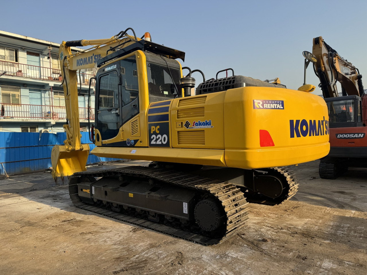 Komatsu PC220 PC210 PC200 Used Excavator Hydraulic Crawler in Good Price - Гусеничный экскаватор: фото 3 Komatsu PC220 PC210 PC200 Used Excavator Hydraulic Crawler in Good Price - Гусеничный экскаватор: фото 3