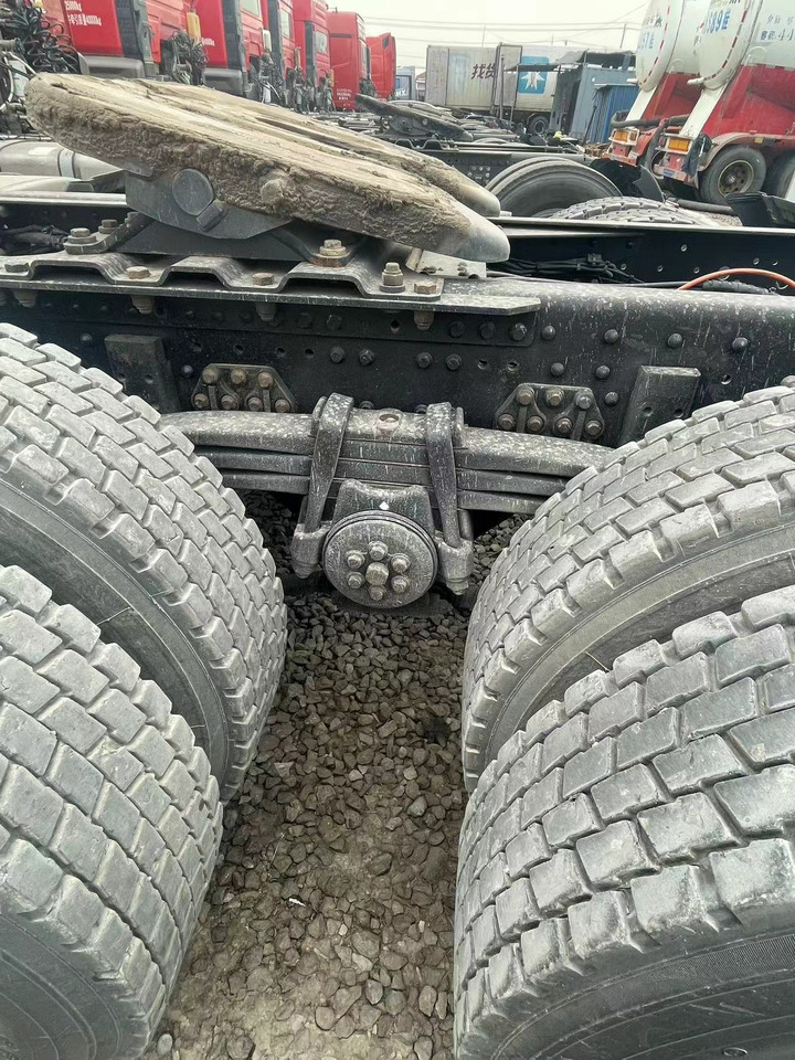 Shacman Right Hand X3000 X5000 (6*4) Semi Truck head Truck Head Tipper Head в лизинг Shacman Right Hand X3000 X5000 (6*4) Semi Truck head Truck Head Tipper Head: фото 9