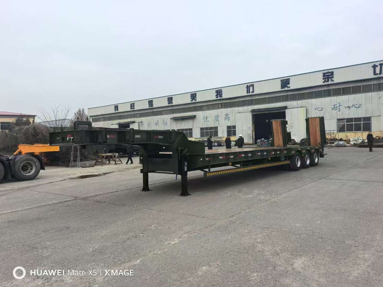 Новый Низкорамный полуприцеп ZHICHENG SEMI FLAT BED LOW BED IN VARIOUS AND SIZE ( USED OR NEW CONDITION): фото 12