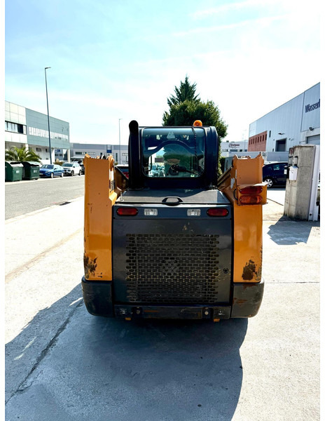 Case SR210 - Колёсный погрузчик: фото 3 Case SR210 - Колёсный погрузчик: фото 3